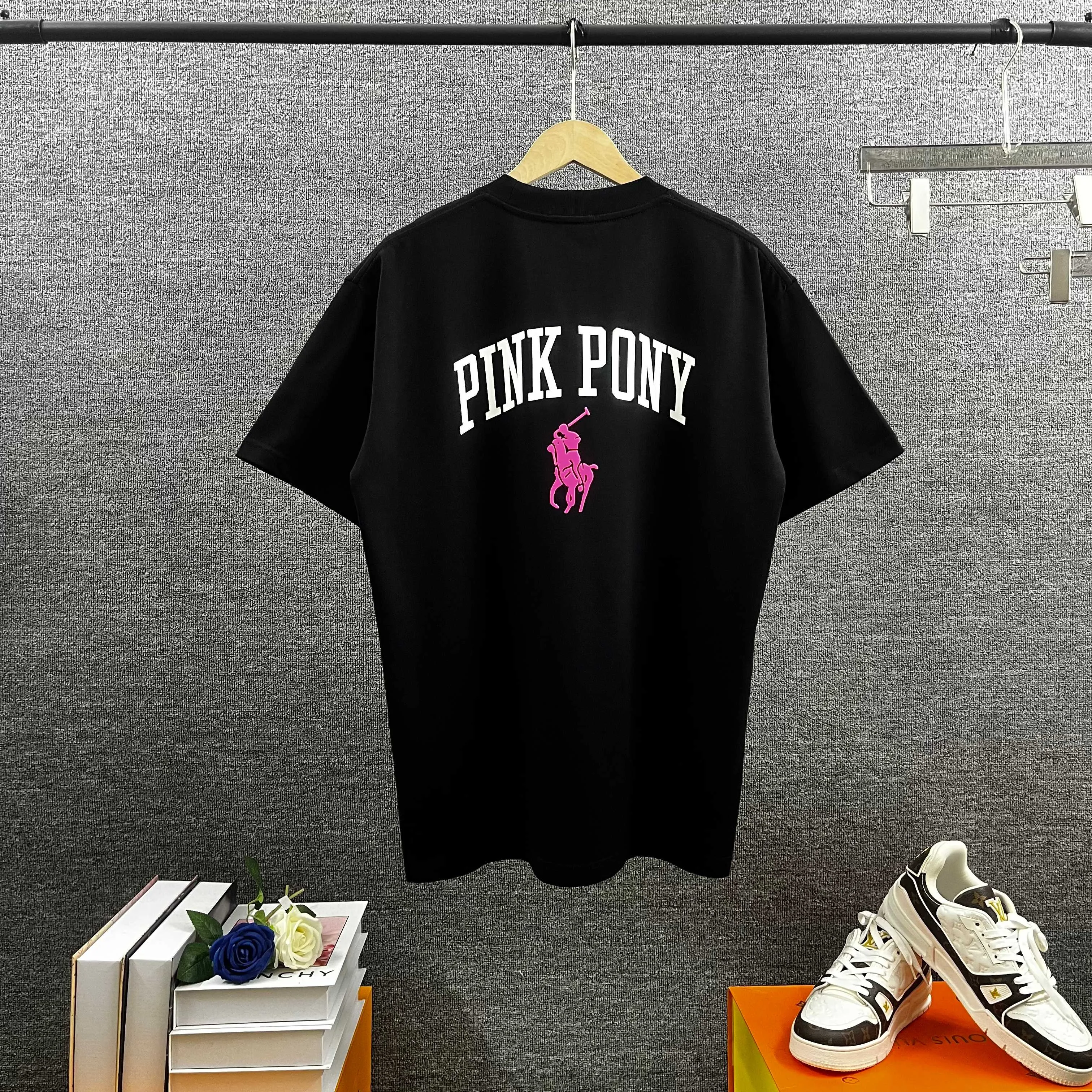 Poo* * * 26 New Arrival t Classic + Same Style ：Black White Size： S （90-130 ） M （120-150 ） L （140-165 ） XL （160-180 ） XXL （180 ）